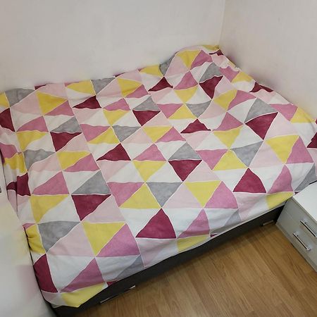 דירות Stan Na Dan Prnjavor, Gajba U Centru מראה חיצוני תמונה